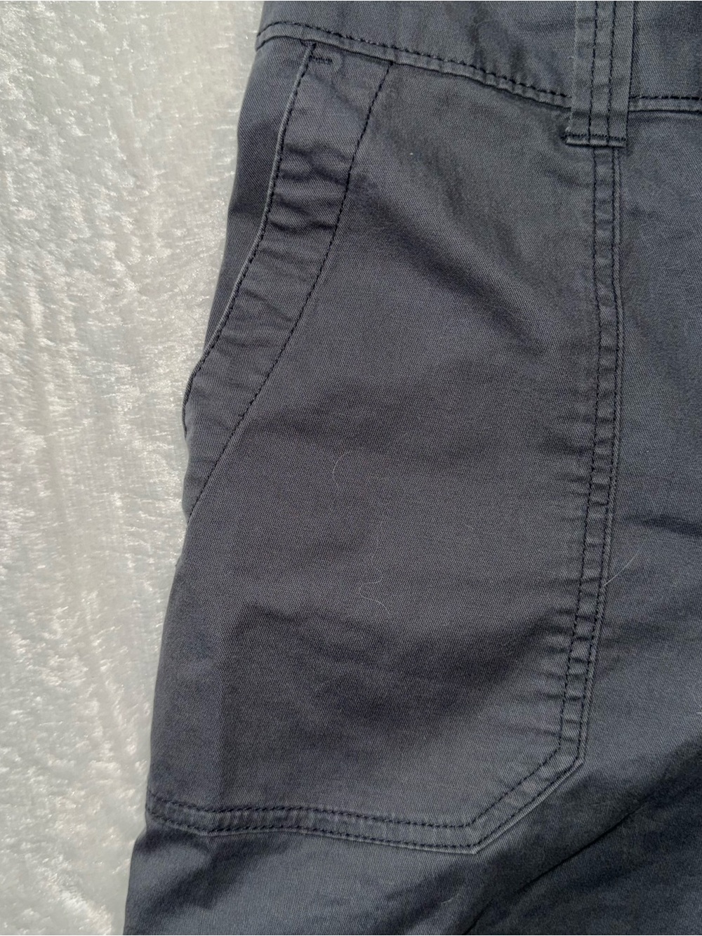 Women's Grey Old Navy Casual Stretch Shorts - Picture 3 of 6